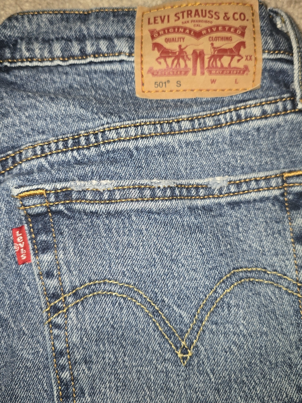 Levi's 501 Light Blue Denim Jeans - Classic Back Pocket